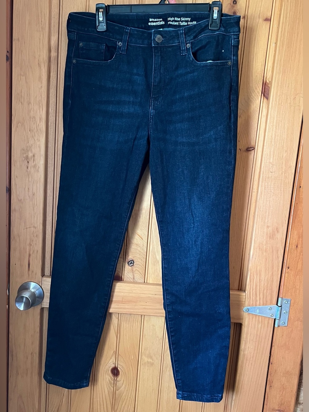 Women’s stretch skinny jeans